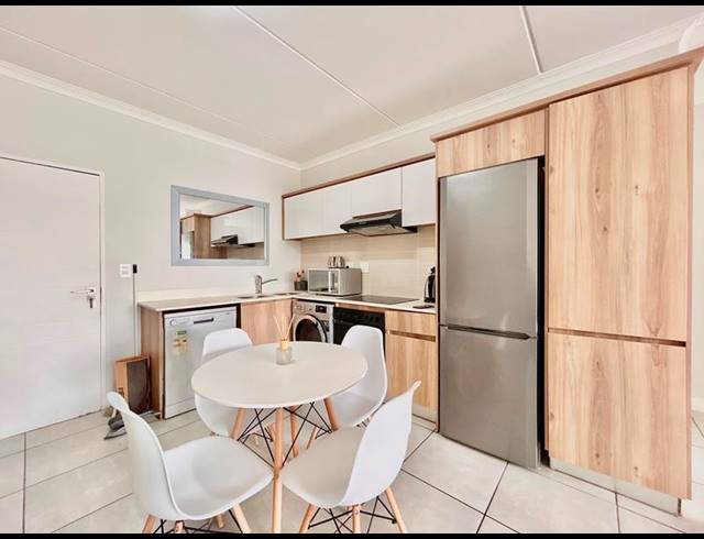 2 BEDROOM APARTMENT FOR SALE IN PRETORIA EAST